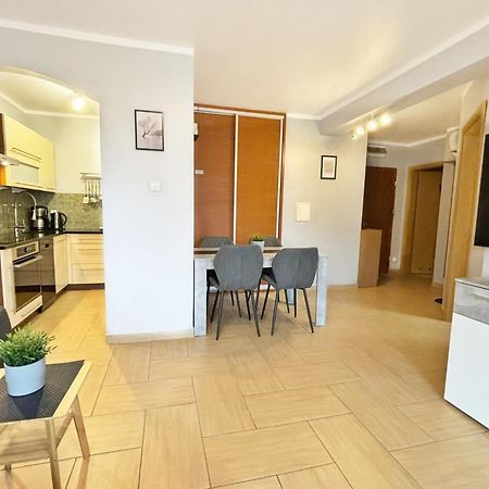 Apartamenty Bryza - Chelmonskiego - Parking - Centrum Свиноуйсьце Экстерьер фото