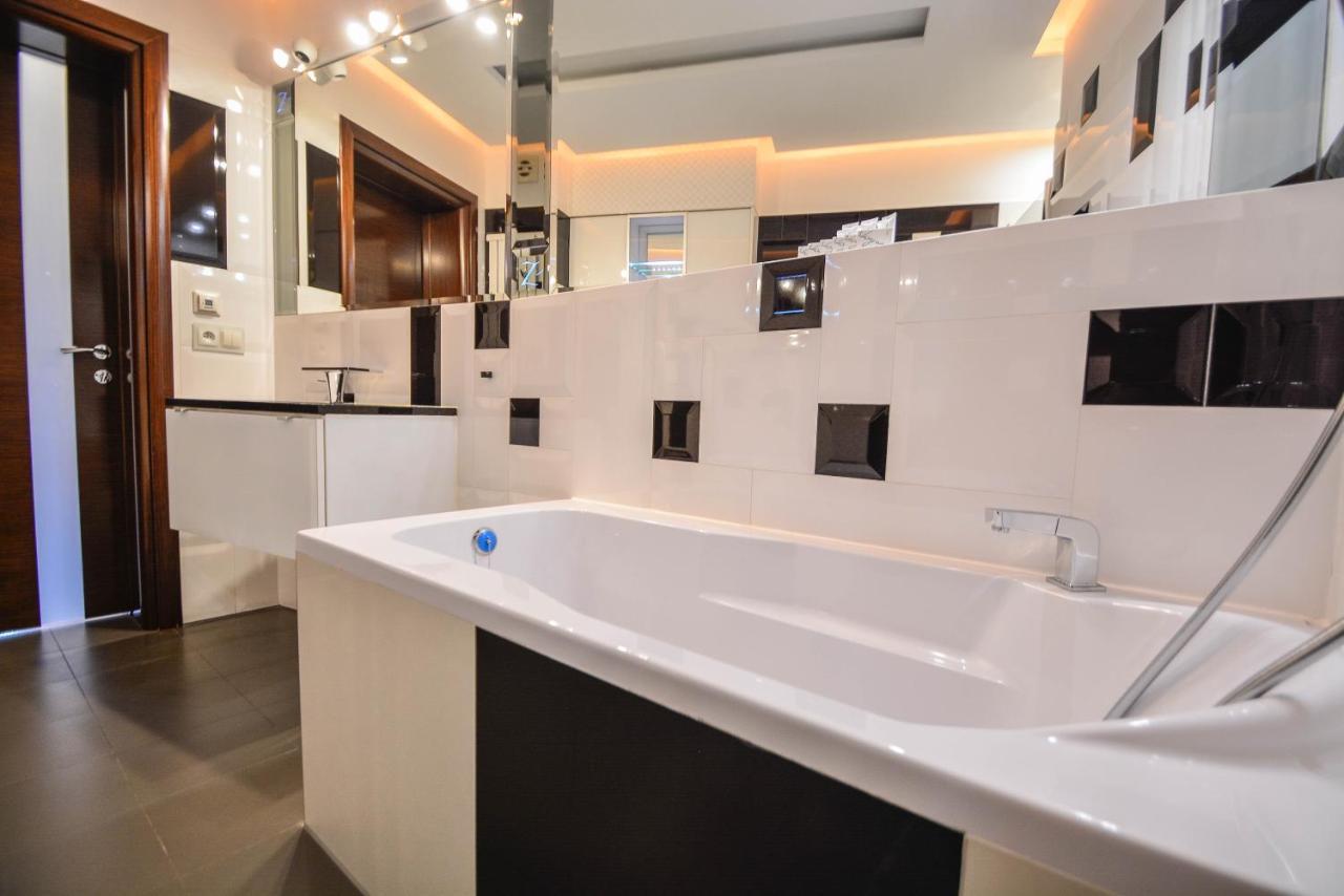 Apartamenty Bryza - Chelmonskiego - Parking - Centrum Свиноуйсьце Экстерьер фото